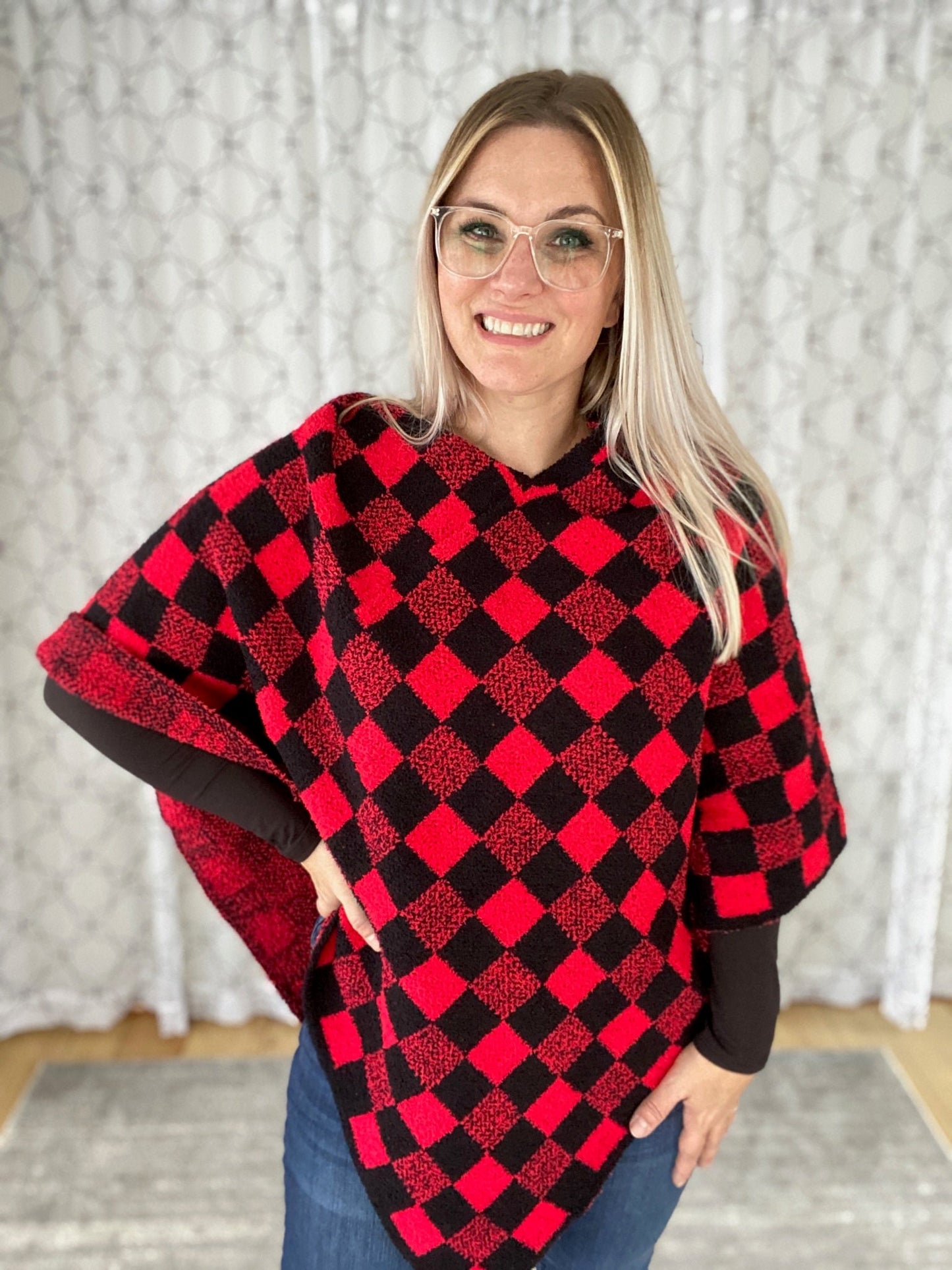 Cozy Plaid Poncho in Red
