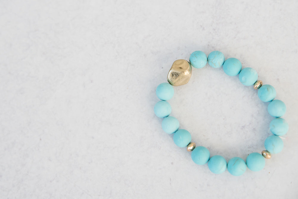 Out for Lunch Bracelet in white or turquoise